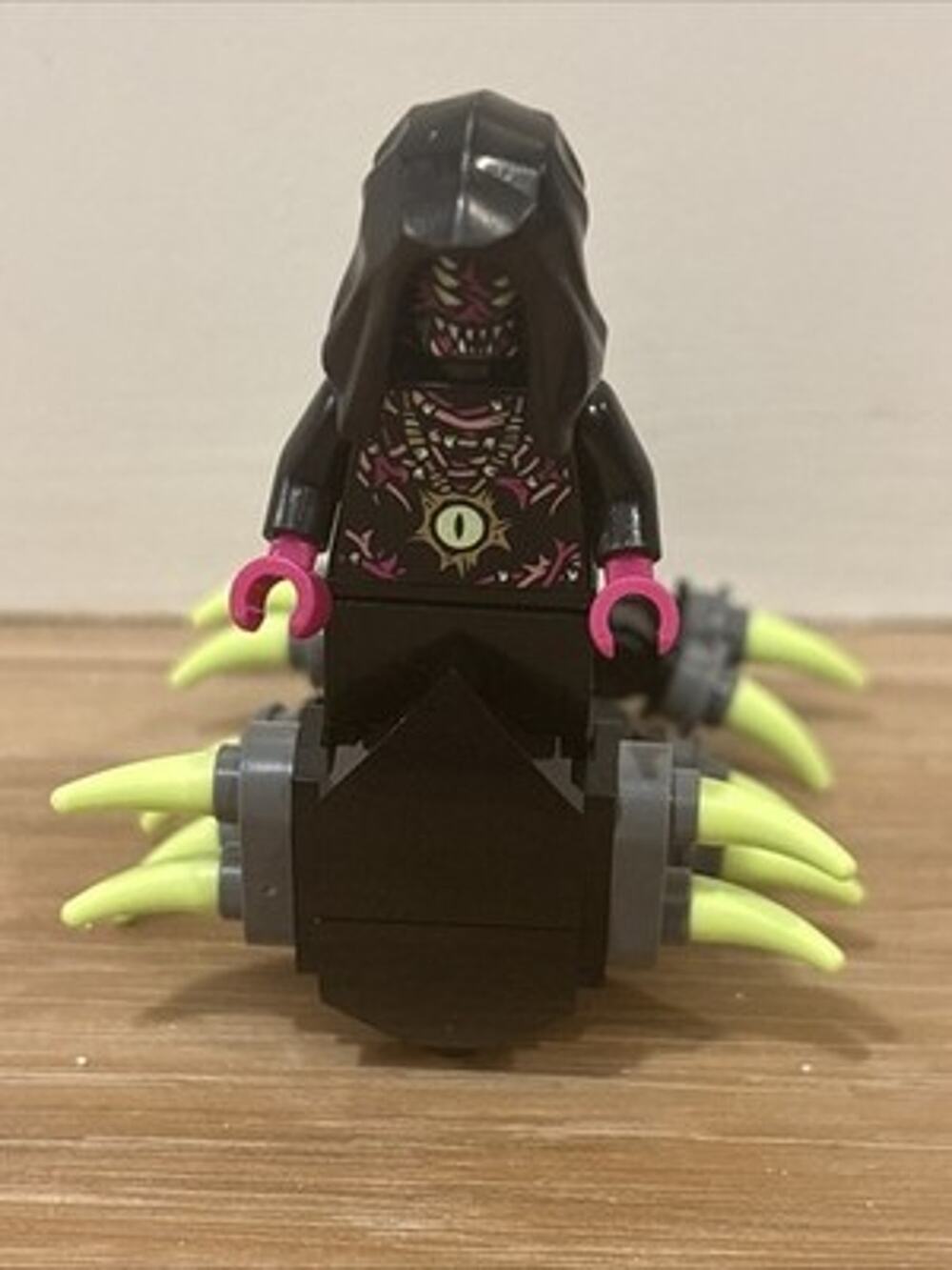 Lego Dreamzzz Arika - Centipede Form Minifigure #drm115 Set #71515 Brand New